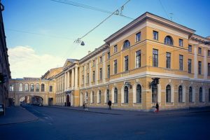 The main post office in St. Petersburg. Taken from the city's website.